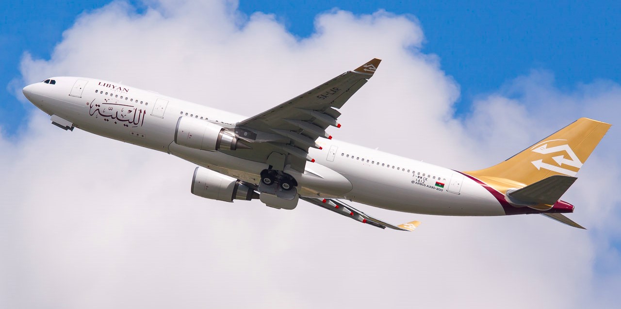 The European Commission extends the ban on Libyan aircraft entering European airspace or landing at its airports until further notice for safety reasons.